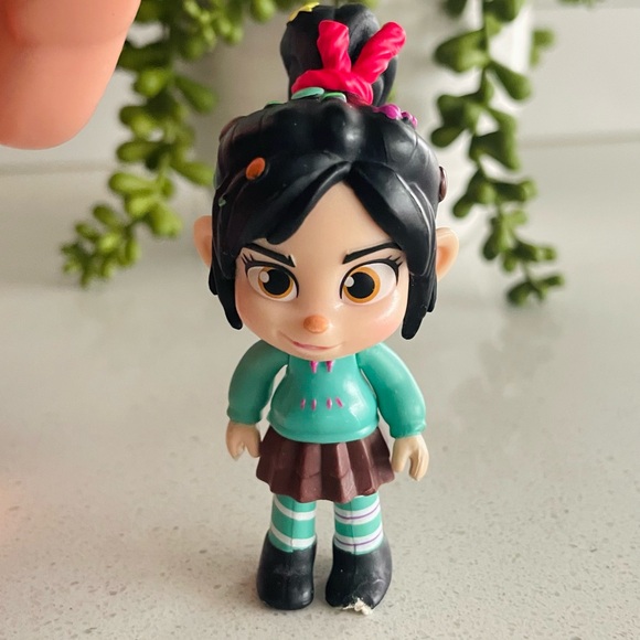 Wreck-It Ralph action figures - Picture 3 of 10